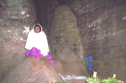 Om Namah Shivaay singer, Jatashankar cave, Pachmarhi, India