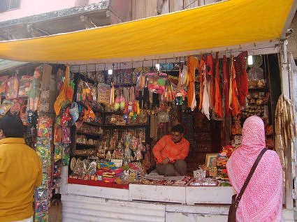 Shops Banke Bihari temple Vrindavan