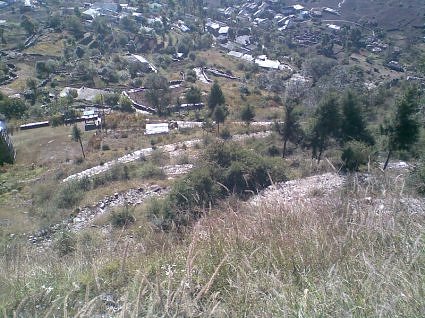 A view of Sari village from the trek route to Deoriya taal